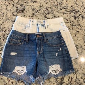 Size 8 Old Navy Jean shorts.  Set of 2